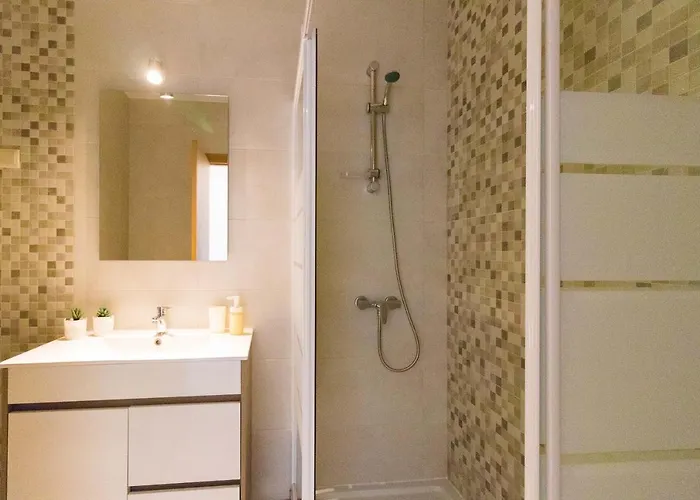 Sunny Oura By Alzira *