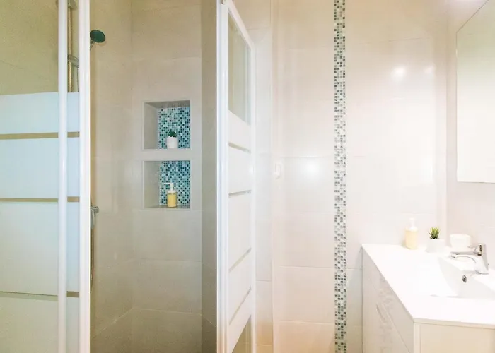 Sunny Oura By Alzira